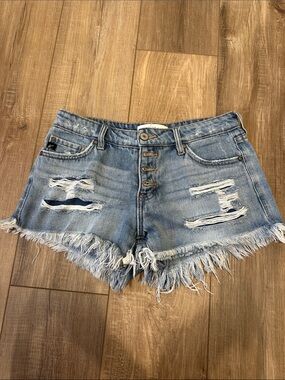 KanCan size 24 regular, Distressed Denim Shorts - Light Blue